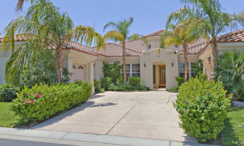 McCormick Ranch community with greenbelts and lakes in Scottsdale, AZ